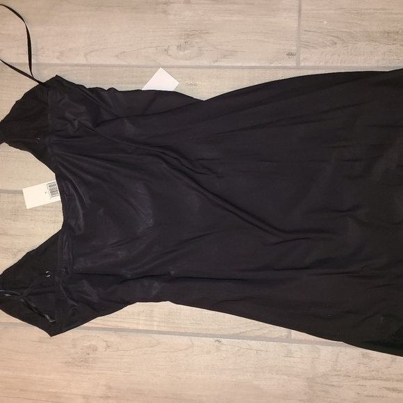 LUMIERE Black Dress - Picture 4 of 7